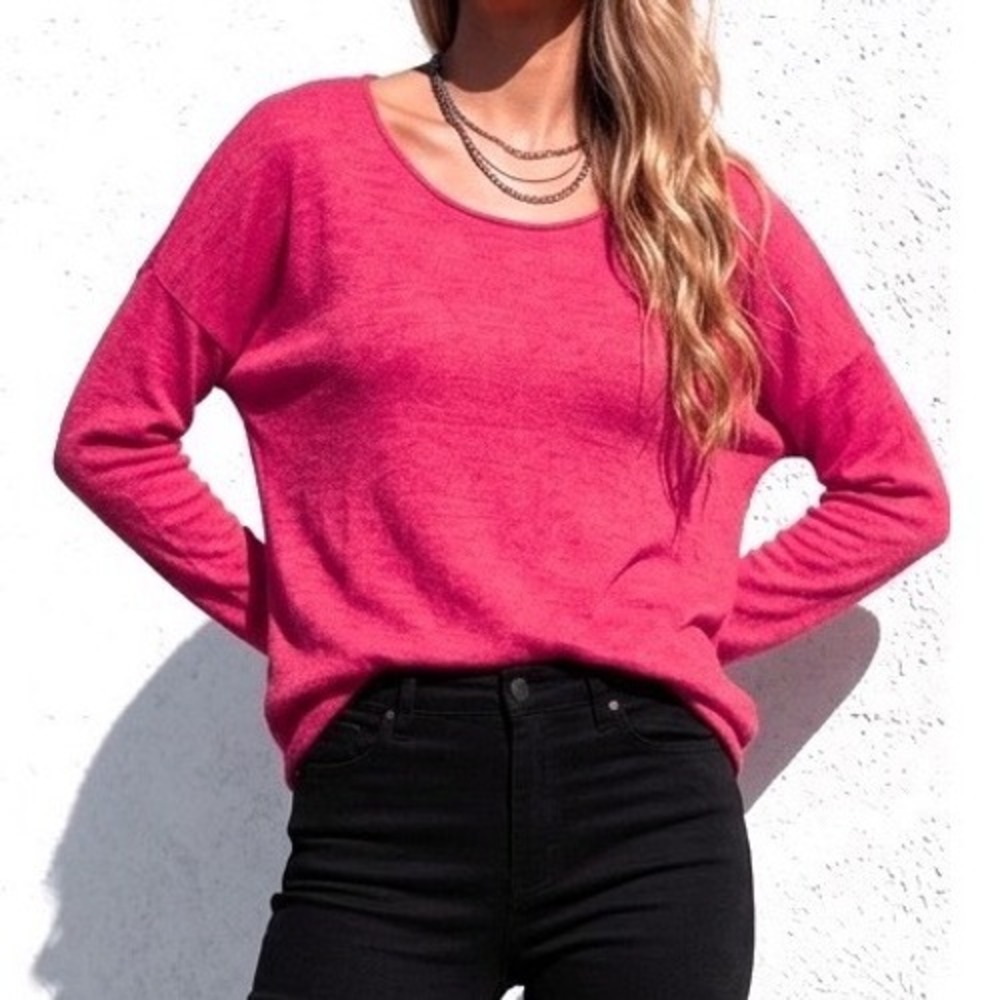 Bobeau Magent/Hot Pink Long Sleeve Knit Top Crewneck Lightweight Size M